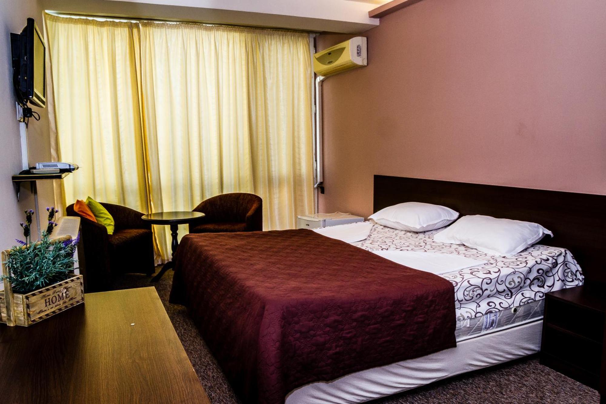 Sezoni South Burgas Hotell Exteriör bild