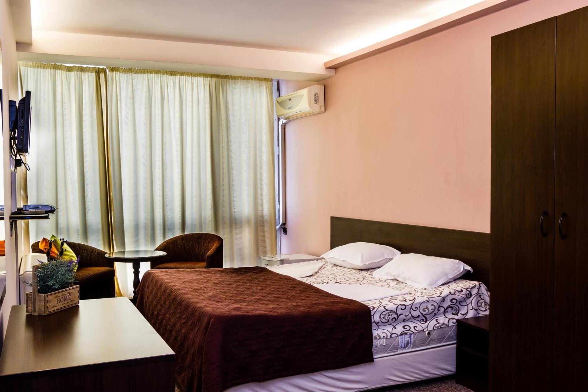 Sezoni South Burgas Hotell Exteriör bild